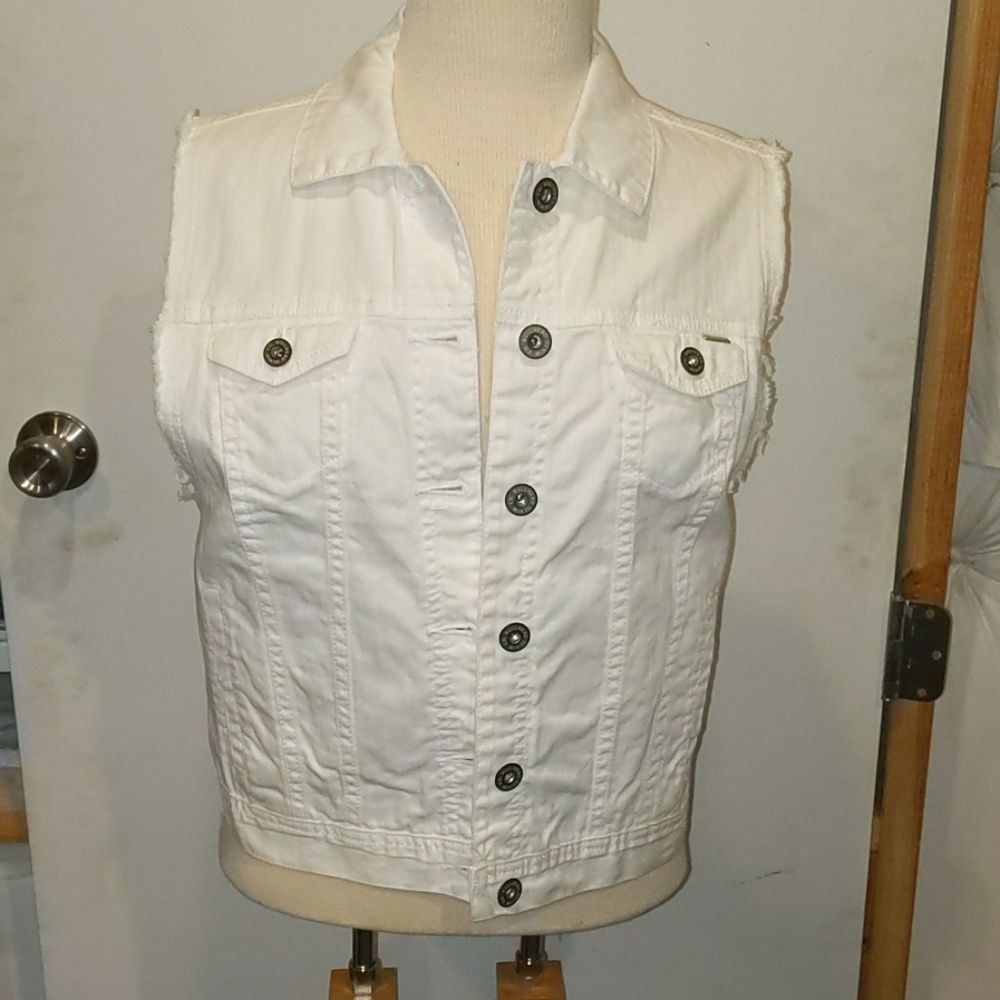 Large White Button up Vest